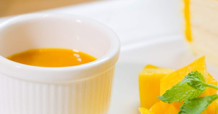 Receita de salada com molho de mel e manga